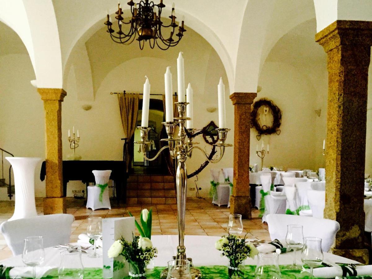 Dein Gutshof Hotel & Ferienwohnungen Gorlitz Ngoại thất bức ảnh