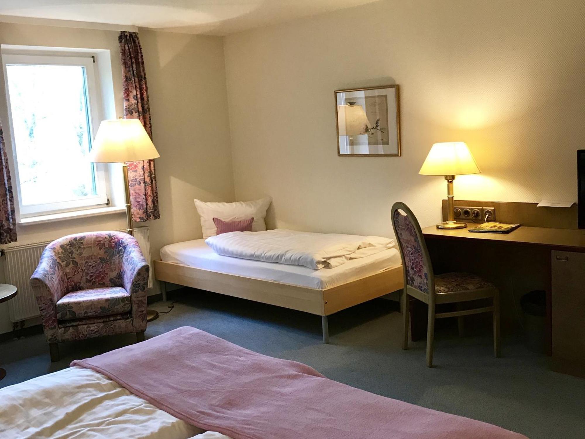 Dein Gutshof Hotel & Ferienwohnungen Gorlitz Phòng bức ảnh