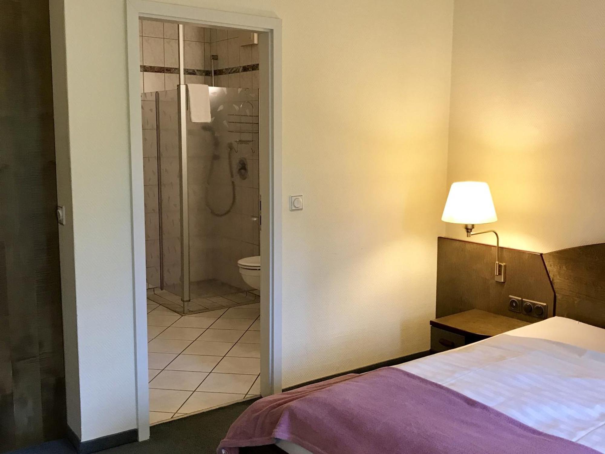 Dein Gutshof Hotel & Ferienwohnungen Gorlitz Phòng bức ảnh