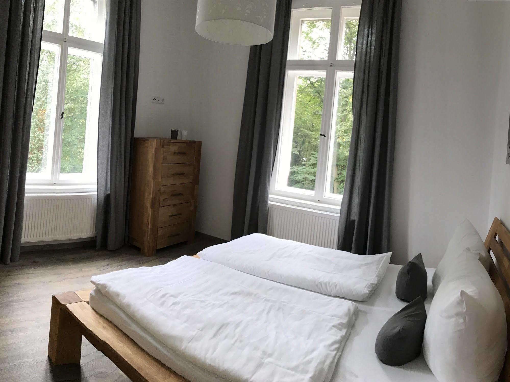 Dein Gutshof Hotel & Ferienwohnungen Gorlitz Ngoại thất bức ảnh